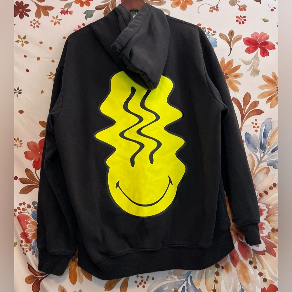 H&M X Smiley Adult XL Black Yellow Smiley Face Pullover Hoodie Spring Streetwear